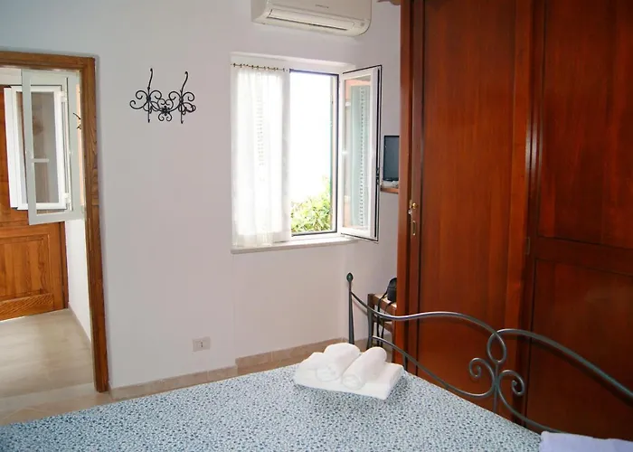 Chez Il Pino Vista Mare Apartamento *